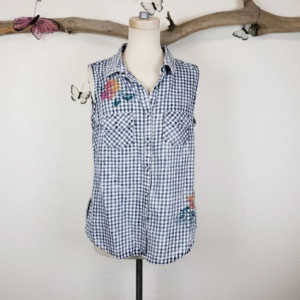 Shyanne western  distress checked sleeveless top